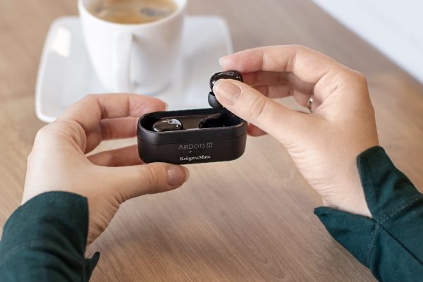 omo bg bluetooth bezjichni slushalki air dots kruger matz 06