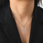 omo bg kolie sus stilen krust srebro zlato 02