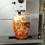 omobg chasha s termo stuklo dvoini steni s estestveni cvetq oranjava hortenzia 300ml i61480 681