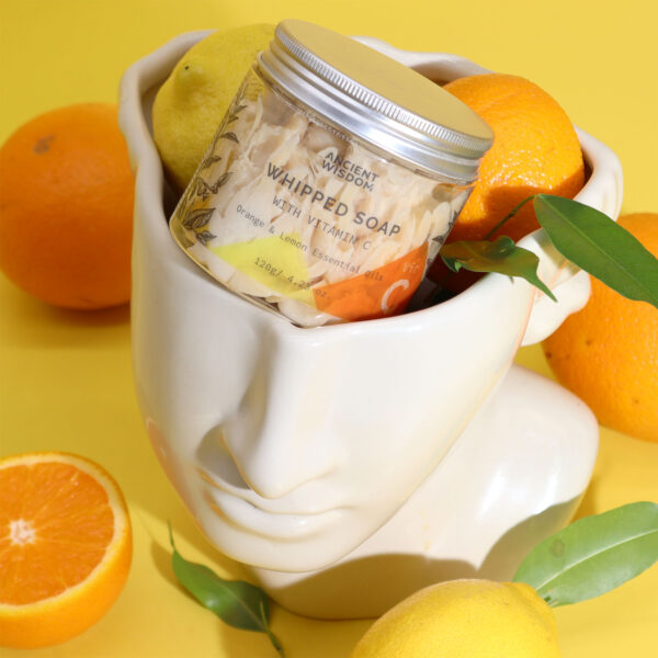 omobg smetanov sapun s aromat na citrusi s vitamin c i60708 622