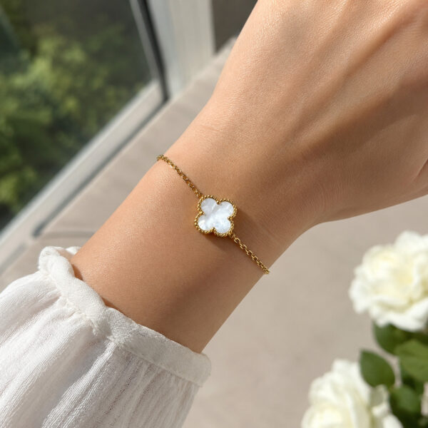 omobg elegantna grivna s 14k pozlata i sedefena detelina i65837 595